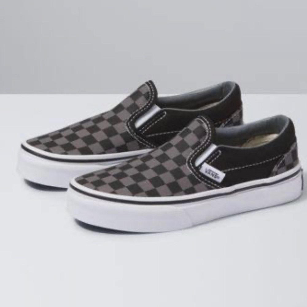Girl’s Vans Slide On Sneakers